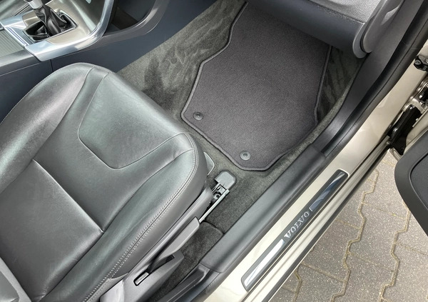 Volvo V60 cena 42900 przebieg: 245324, rok produkcji 2014 z Polanów małe 781